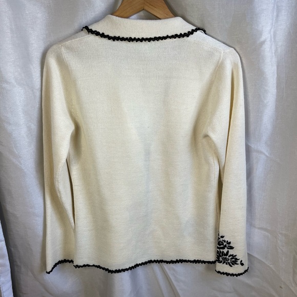 B&W Silver Thread Florette Embroidered Cardigan Sweater Blouse - Picture 5 of 5